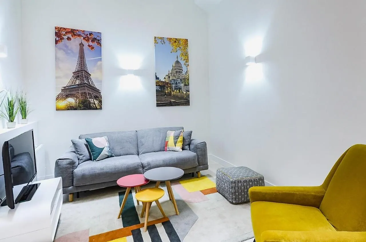 Apartments Paris Centre - At Home Hotel Francia