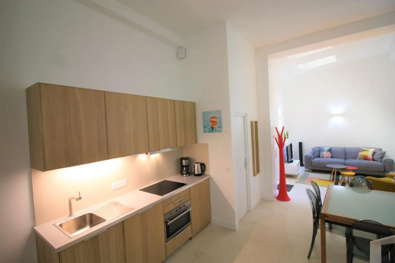 Apartments Paris Centre - At Home Hotel