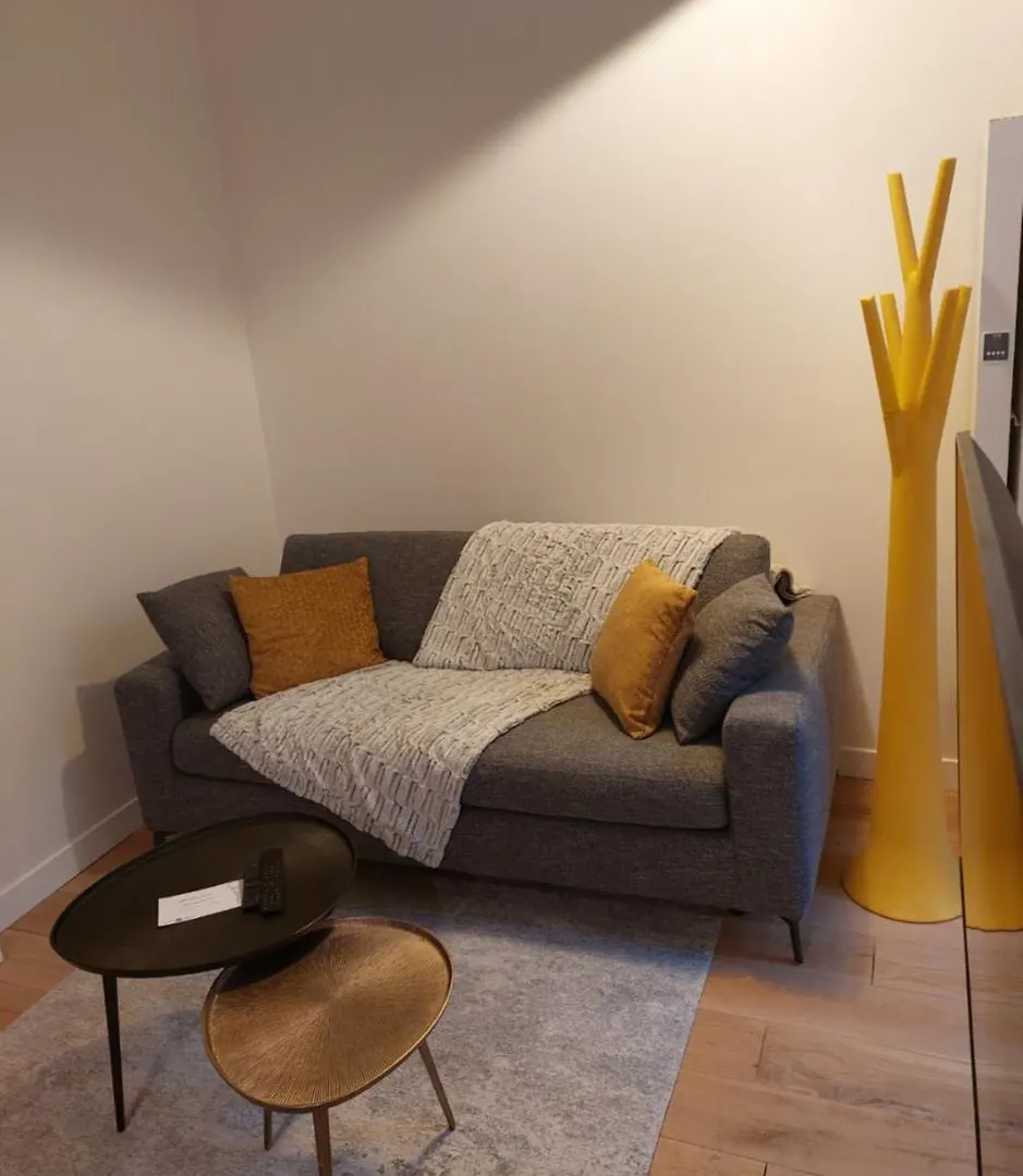 Apartments Paris Centre - At Home Hotel 0*,  Francia
