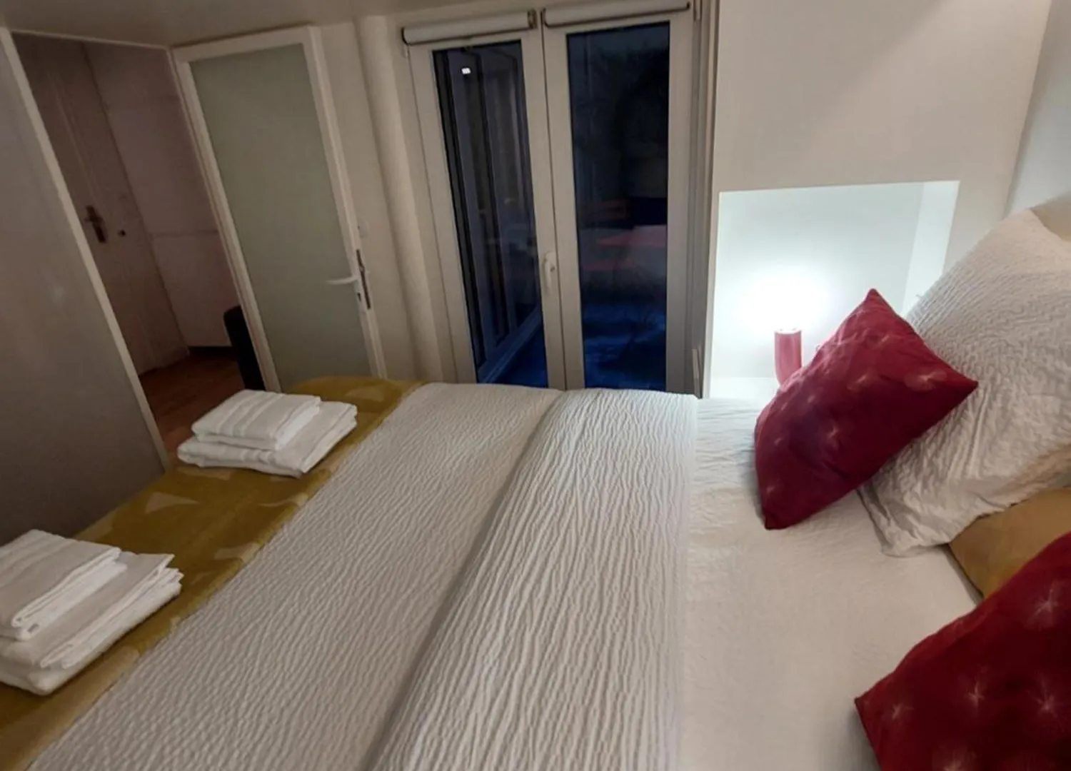 Apartments Paris Centre - At Home Hotel
