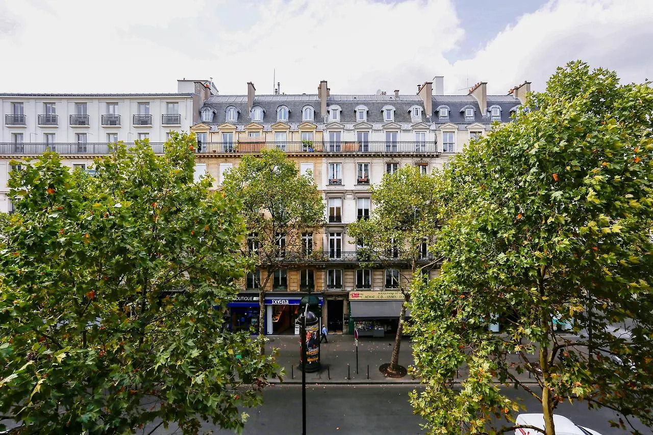 Apartments Paris Centre - At Home Hotel 0*,  Francia