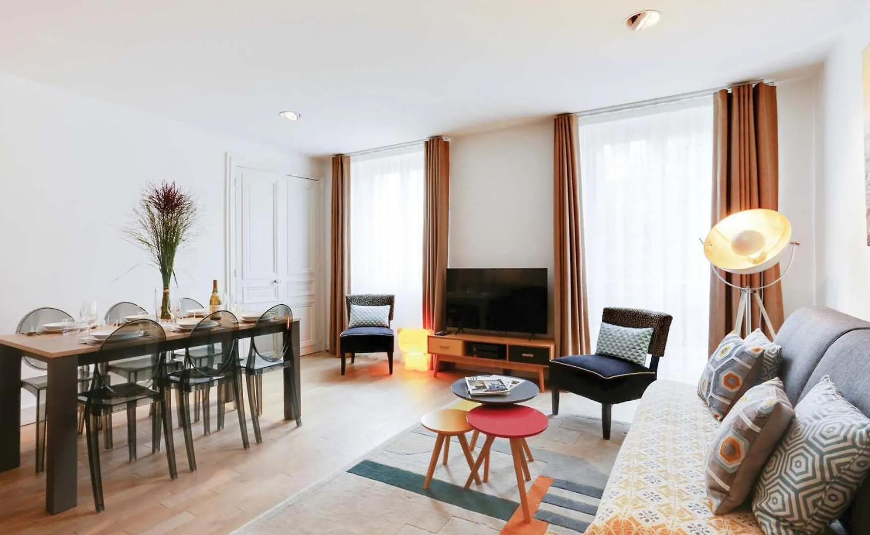 Apartments Paris Centre - At Home Hotel location