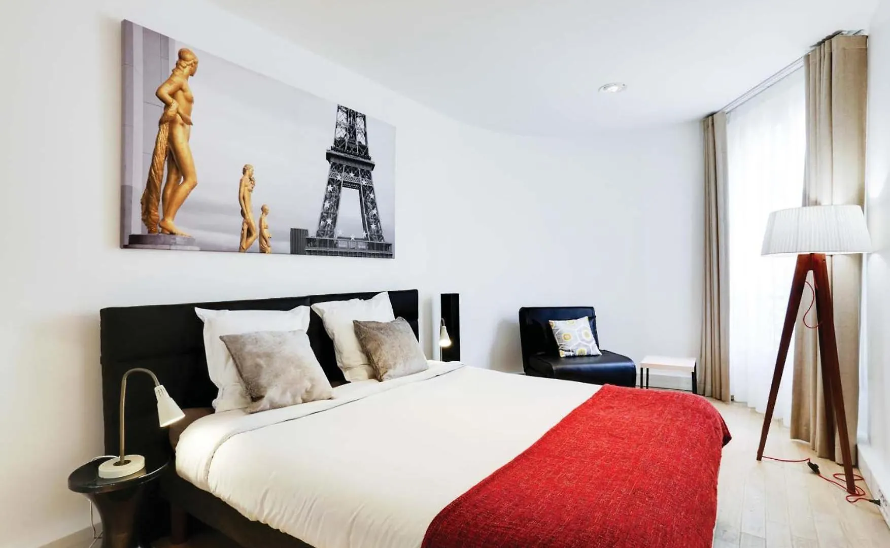 Apartments Paris Centre - At Home Hotel