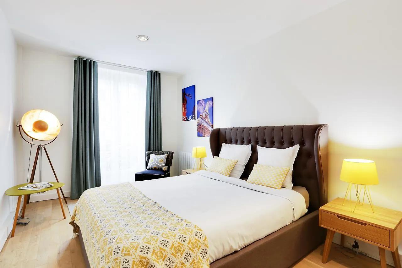 Apartments Paris Centre - At Home Hotel France