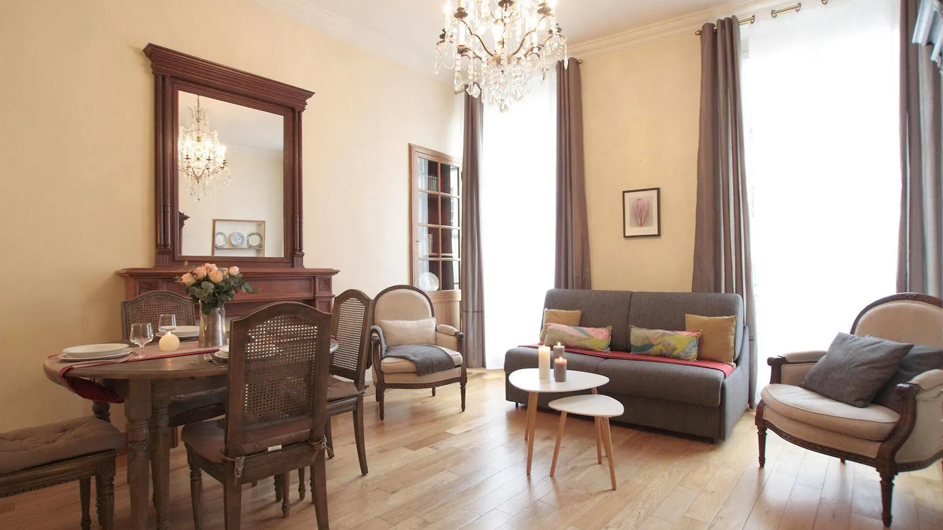 Apartments Paris Centre - At Home Hotel 0*,