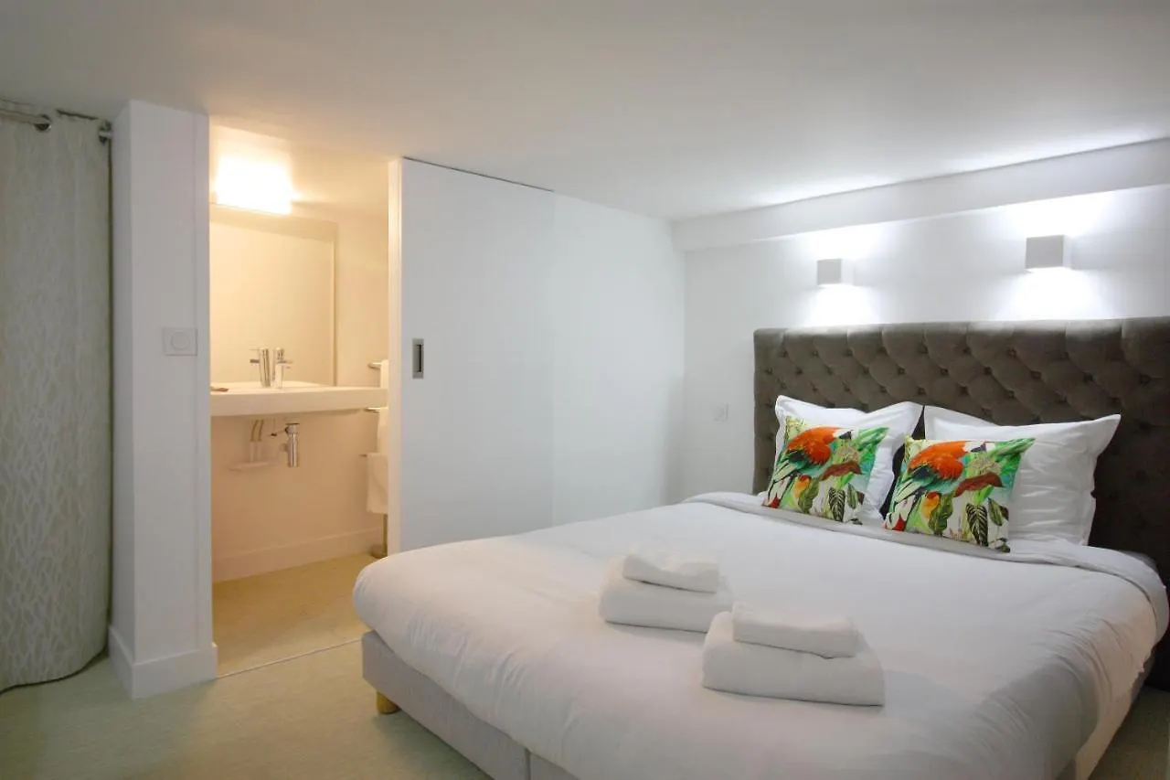 Apartments Paris Centre - At Home Hotel France