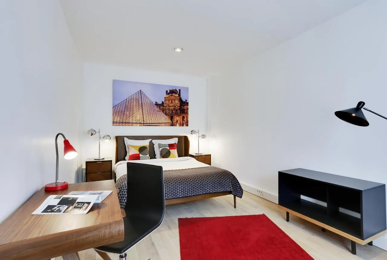 Apartments Paris Centre - At Home Hotel